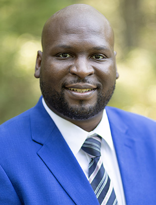 Emmanuel Ameyaw Headshot