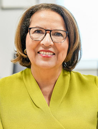 Lee Ann Fatalo Headshot